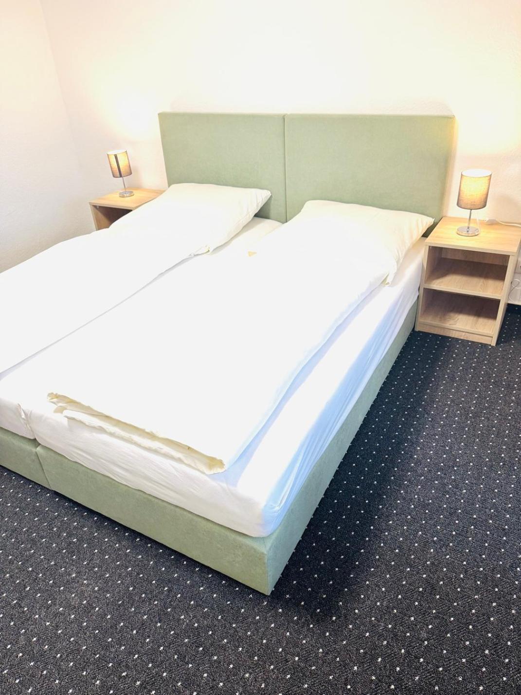 Hotel Am Weyerhof Kerpen  Eksteriør bilde